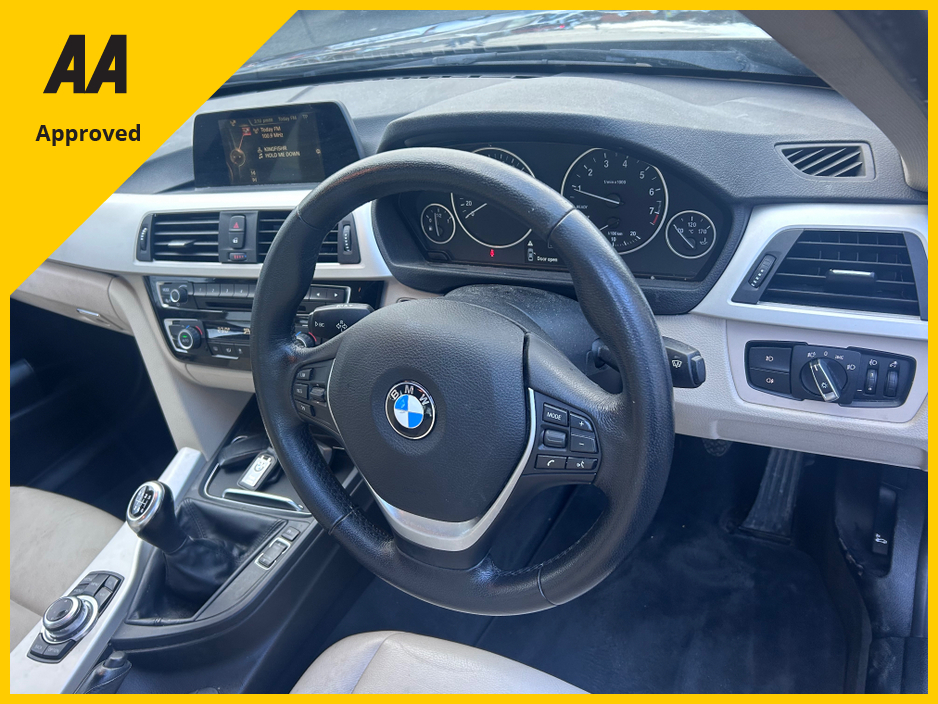 2015 BMW 3 Series 2015 BMW 318i PETROL SE CREAM LEATHER €10,950