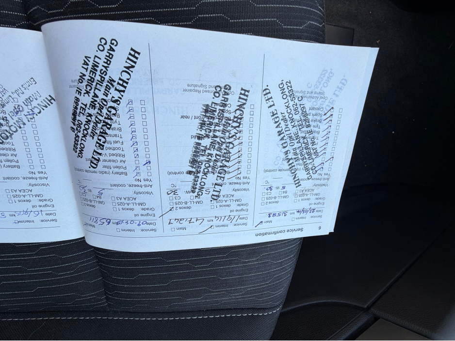 2013 Opel Astra - image 18