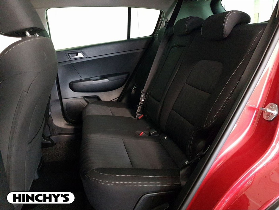 2022 Kia Sportage - image 7
