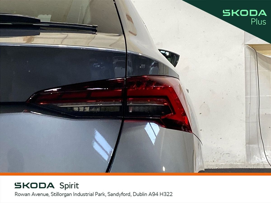 2025 Skoda Octavia - image 18