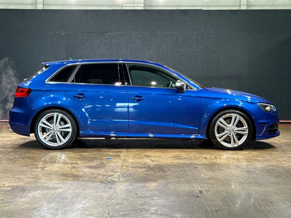 2016 Audi S3 - image 2