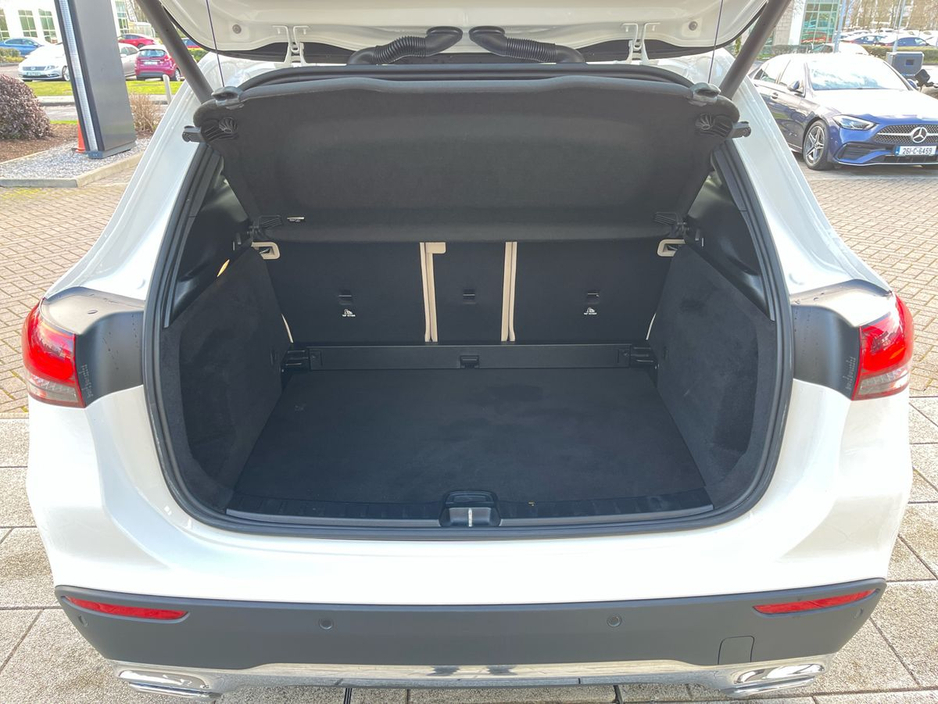 2022 Mercedes-Benz GLA Class - image 22