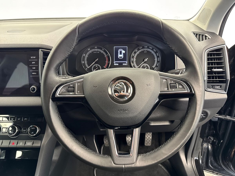 2020 Skoda Karoq - image 13