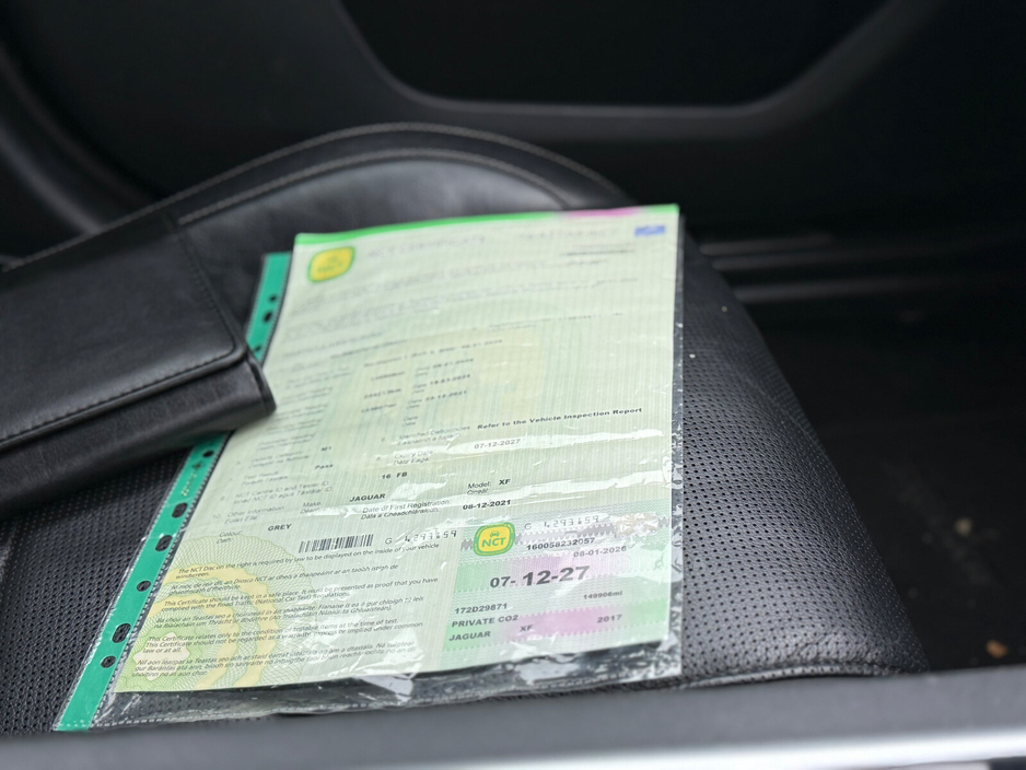 2017 Jaguar XF - image 16
