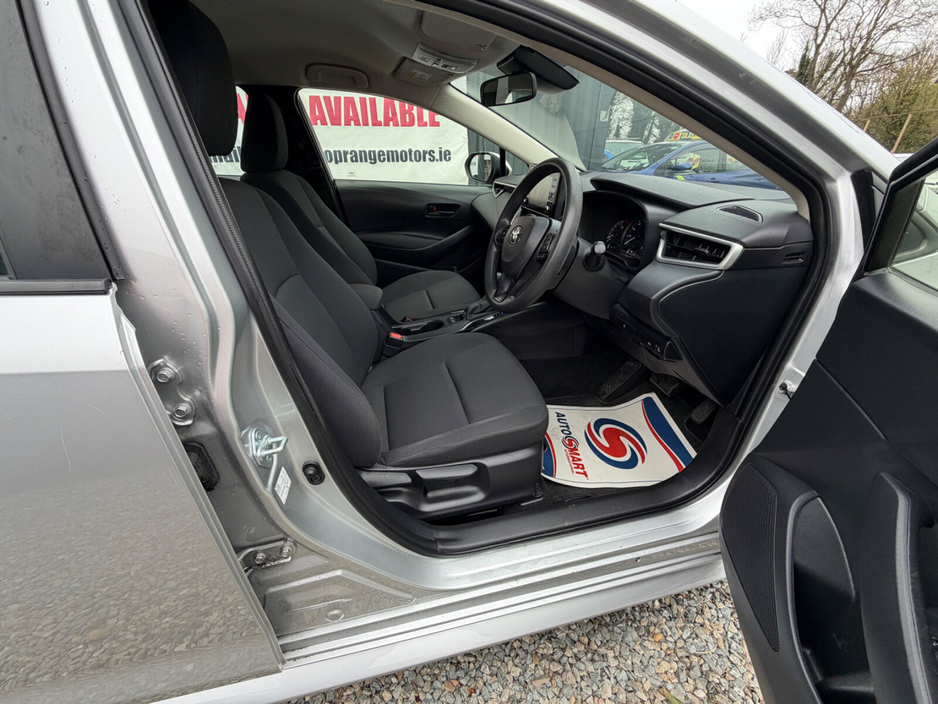 2020 Toyota Corolla - image 11