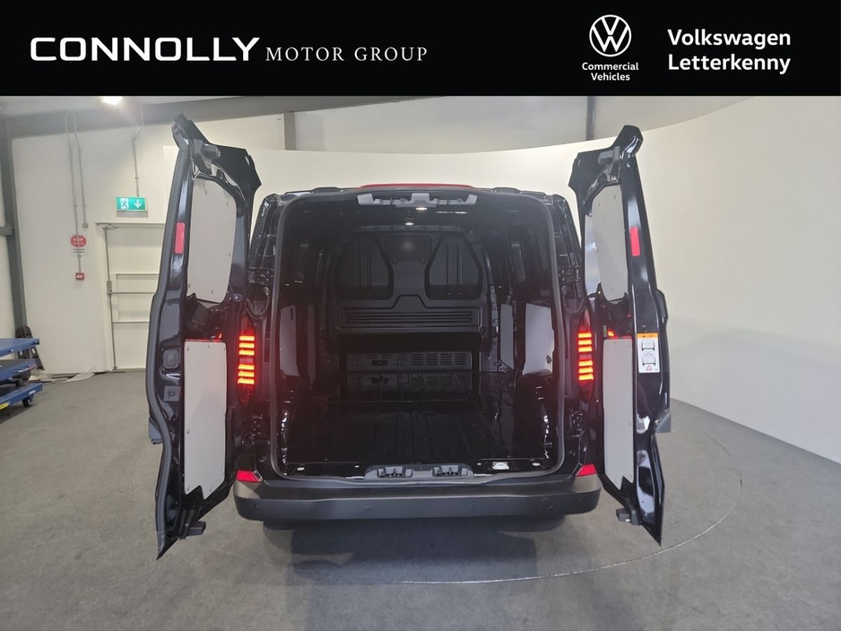 2025 Volkswagen Transporter Trendline LWB 150 PS 2.0 TDI 6sp Manual €34,106