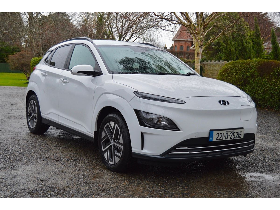 2022 Hyundai Kona Kona EV Premium 39 kWh