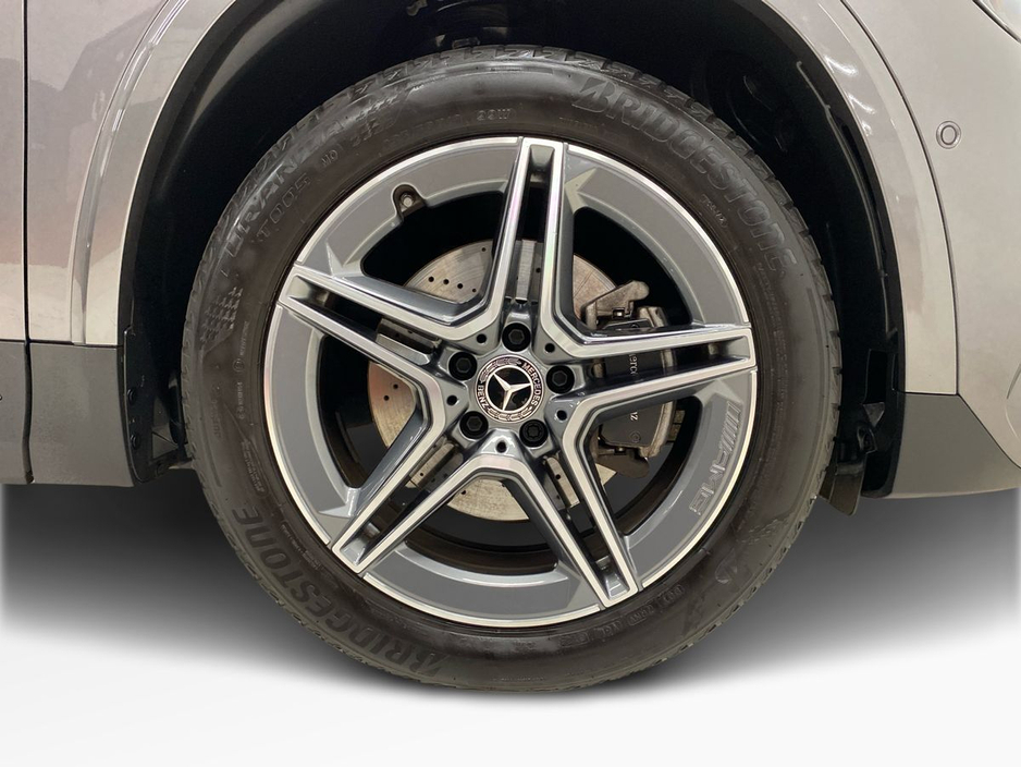 2024 Mercedes-Benz GLA Class - image 7