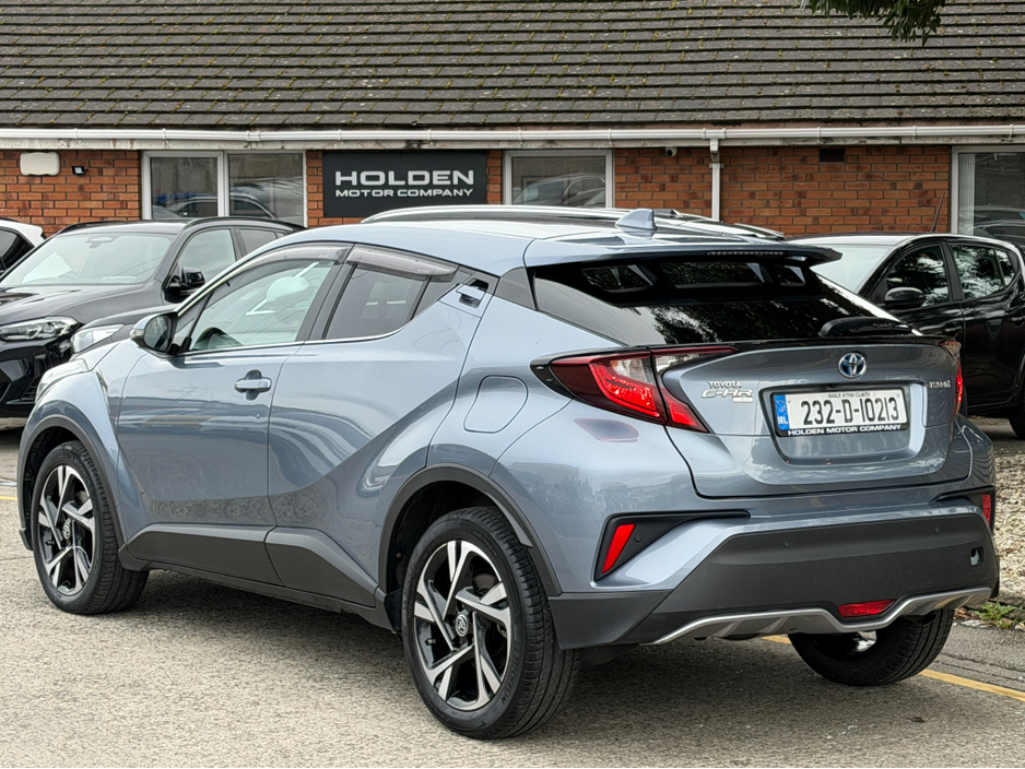 2023 Toyota C-HR - image 11