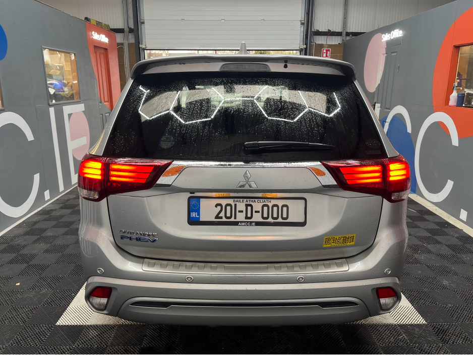 2020 Mitsubishi Outlander €23950! 2020 MITSUBISHI OUTLANDER PHEV G PLUS PACKAGE 2.4 AUTOMATIC / CRUISE CONTROL / 360° PARKING CAMERA / ELECTRIC MEMORY & HEATED SEATS / PADDLE SHIFTERS / HEATED STEERING WHEEL €23,950