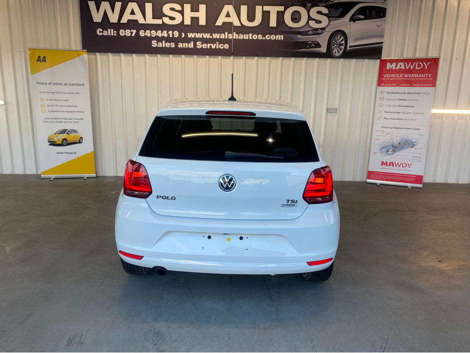 2017 Volkswagen Polo - image 5