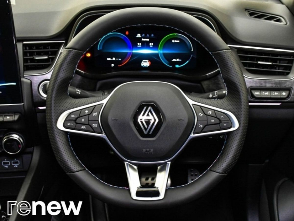 2025 Renault Arkana - image 14