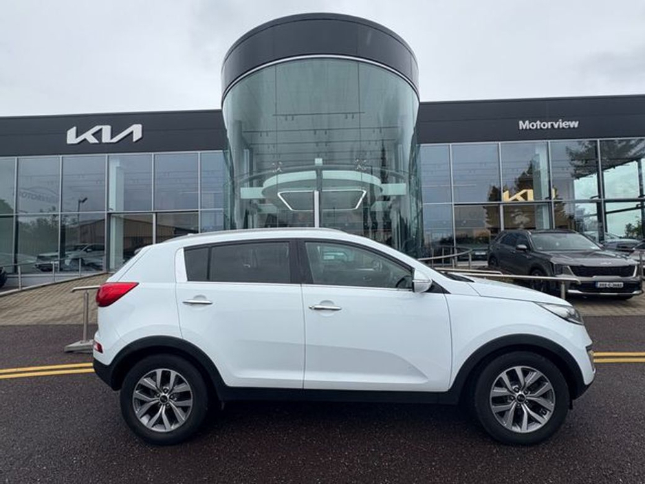 2015 Kia Sportage 1.7 EXL 4DR, Rear Parking Sensors, Reversing Camera, Multi-Function Steering Wheel, Air Conditioning, Alloy Wheels, €12,900
