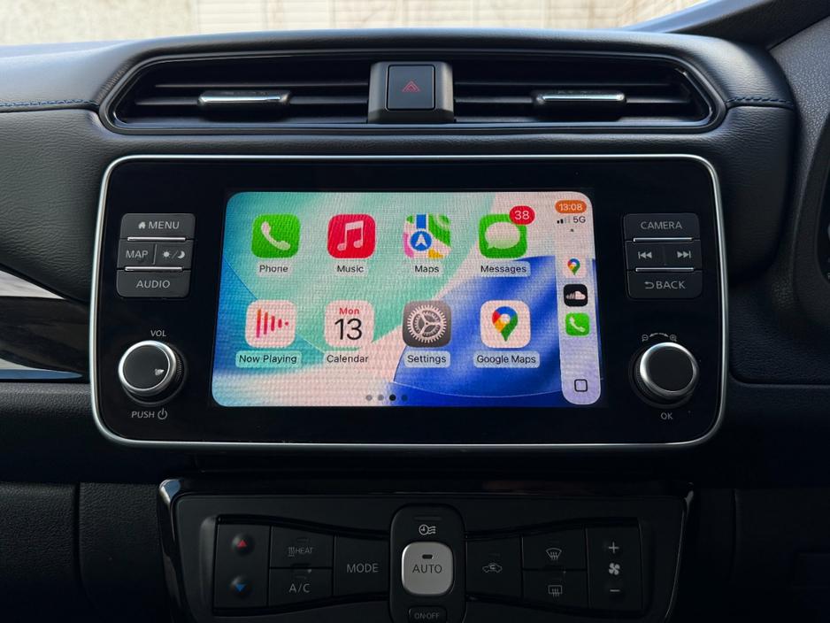 2024 Nissan Leaf - image 12