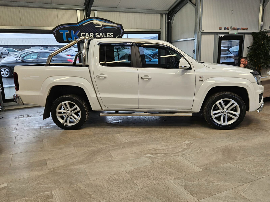 2019 Volkswagen Amarok - image 2