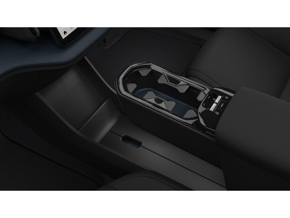 2026 Volvo EX30 - image 17