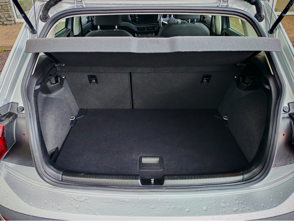 2025 Volkswagen Polo - image 12