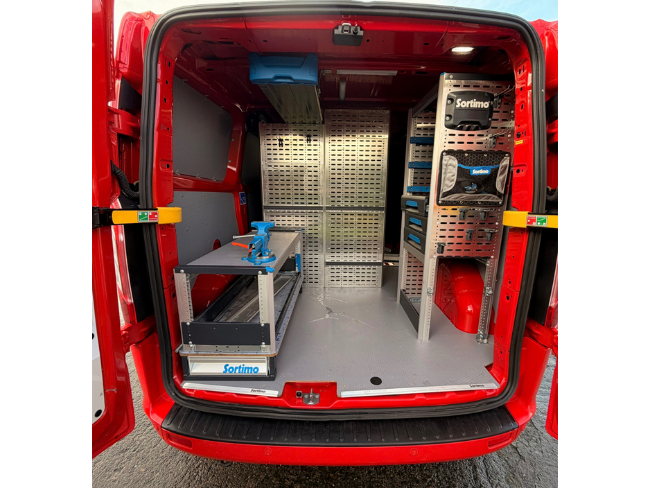 2021 Ford Transit Custom - image 8