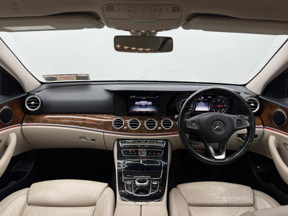 2016 Mercedes-Benz E Class - image 8
