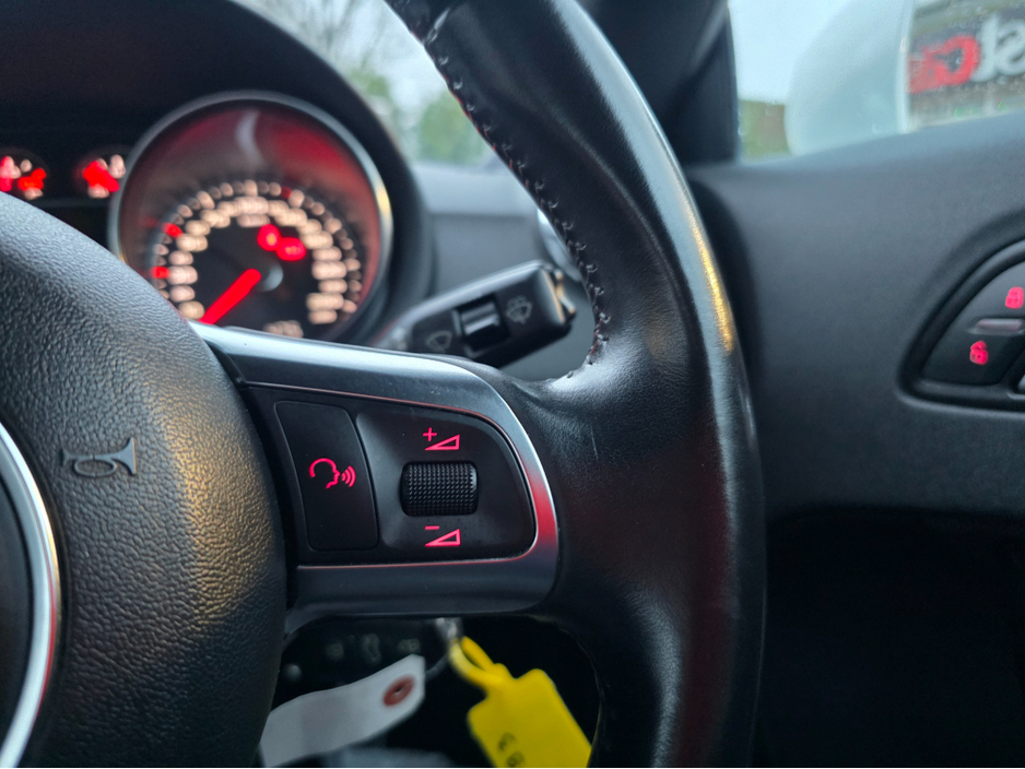 2013 Audi TT LOW KLM 1.8 TFSI AUTOMATIC  REV CAMERA ALLOYS SIMI DEALER €14,450