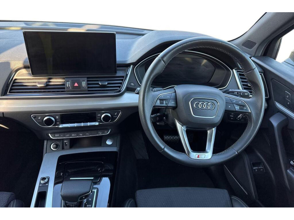 2025 Audi Q5 Q5 50 TFSI e 299HP S tronic q S line €62,950