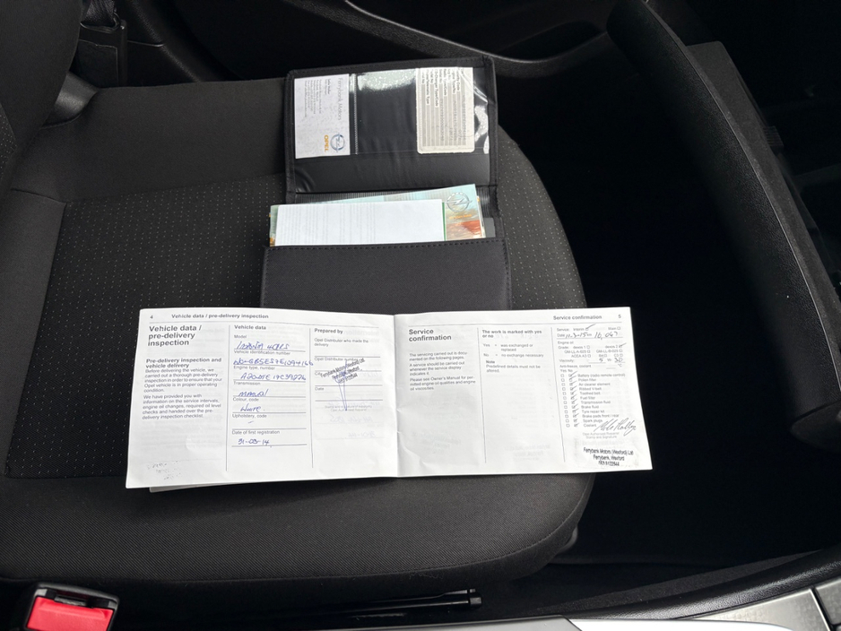 2014 Opel Insignia - image 23