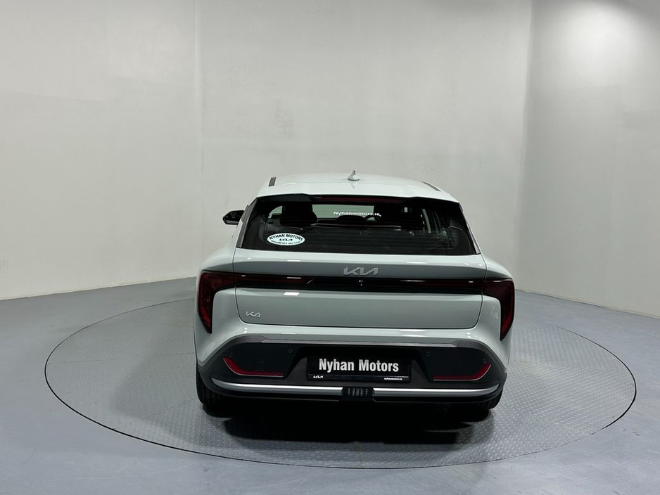 2026 Kia K4 - image 6