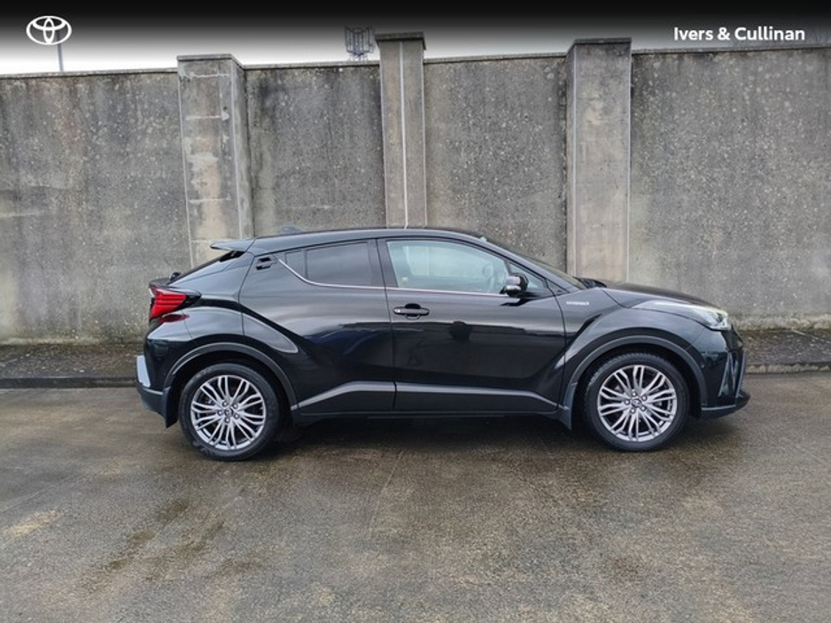 2022 Toyota C-HR 1.8 HYBRID SOL 4DR AUTO €29,990
