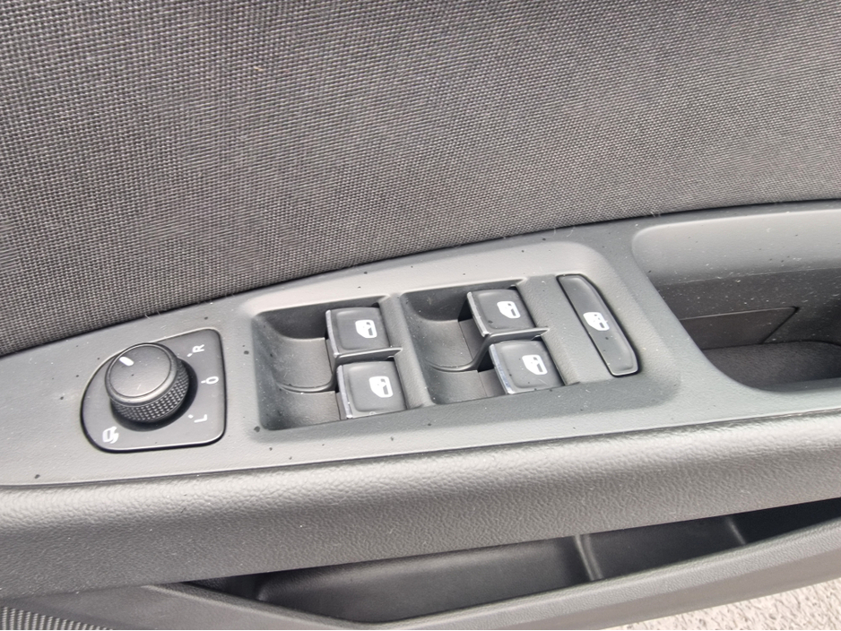 2018 SEAT Leon - image 19