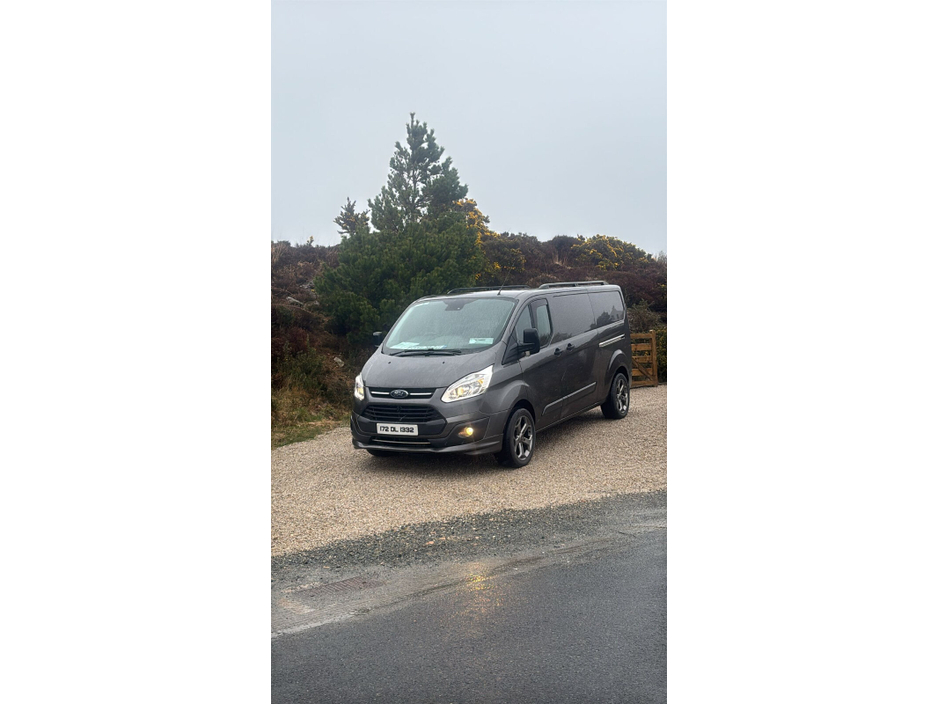 2017 Ford Transit Custom - image 5