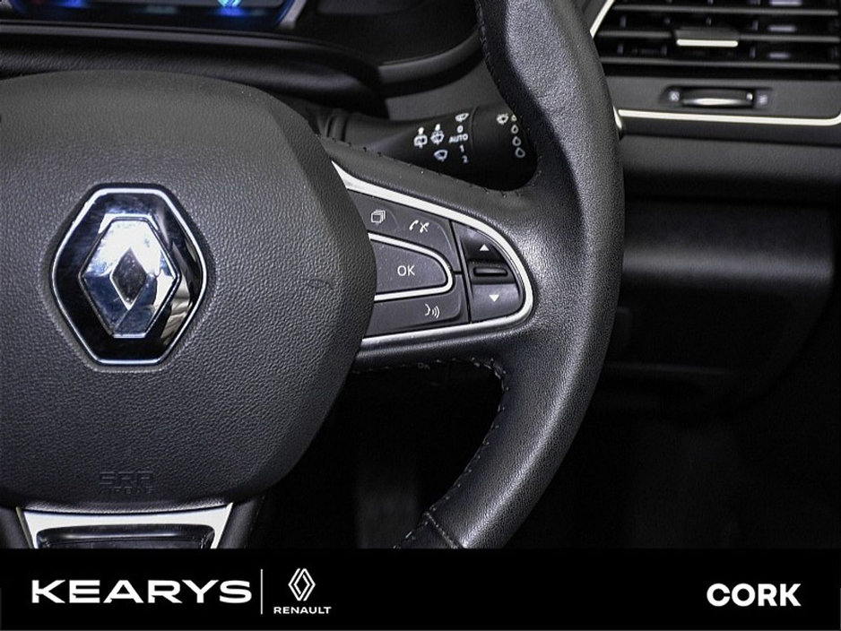 2018 Renault Megane - image 18