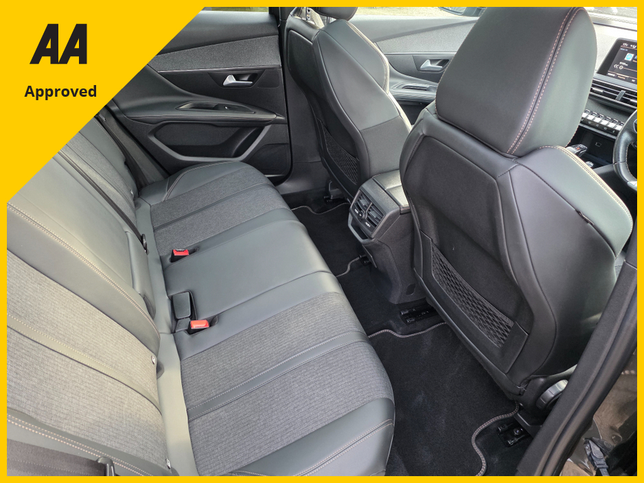 2019 Peugeot 3008 - image 17