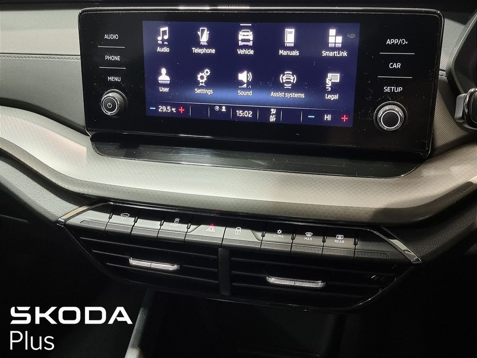 2023 Skoda Octavia - image 17