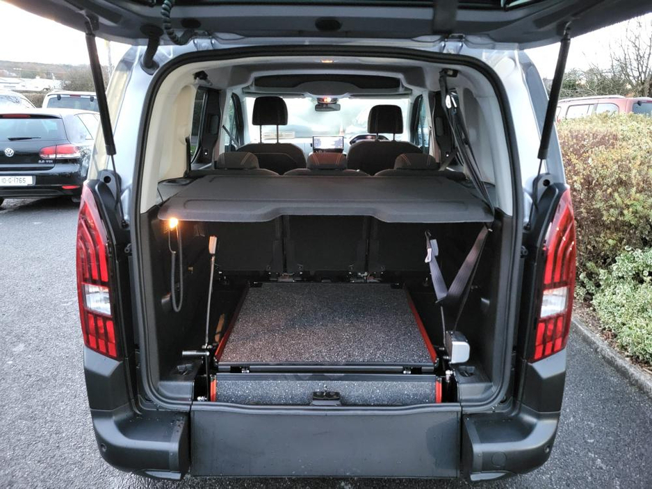 2026 Peugeot Rifter Allure+ 1.5l 100bhp €35,995