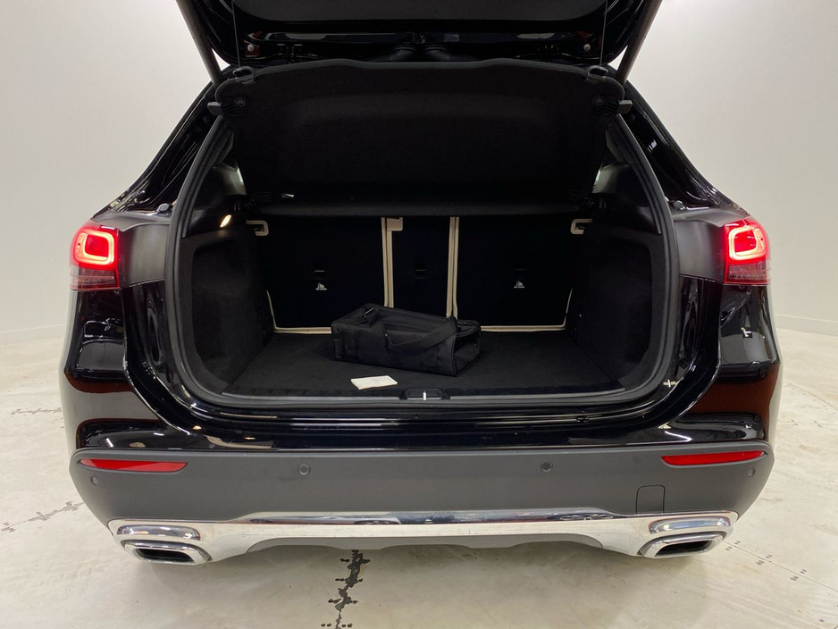 2022 Mercedes-Benz GLA Class - image 19