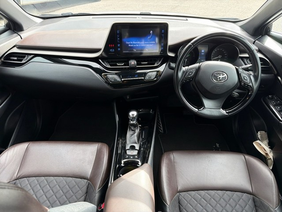 2018 Toyota C-HR - image 8
