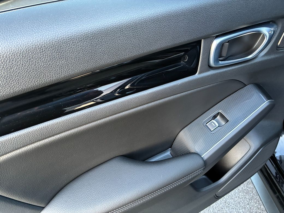 2024 Honda Civic - image 34