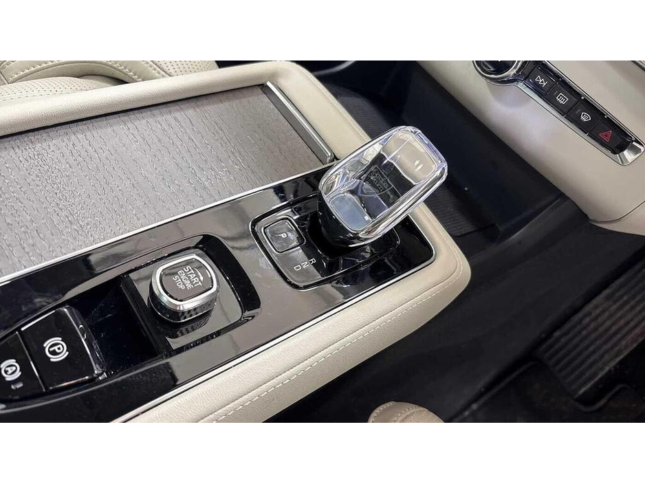 2025 Volvo XC90 ULTRA T8 PHEV ** BLONDE LEATHER ** €86,950