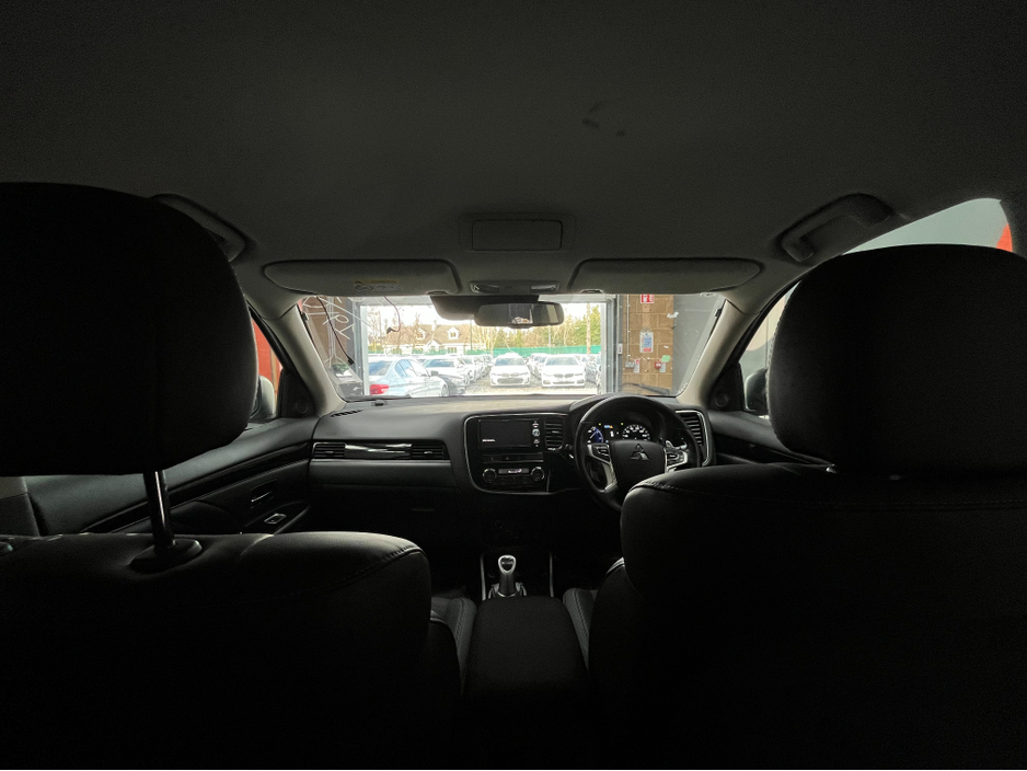 2019 Mitsubishi Outlander - image 20