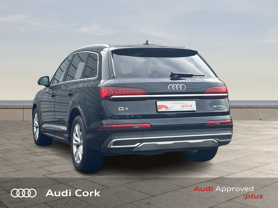 2022 Audi Q7 - image 5