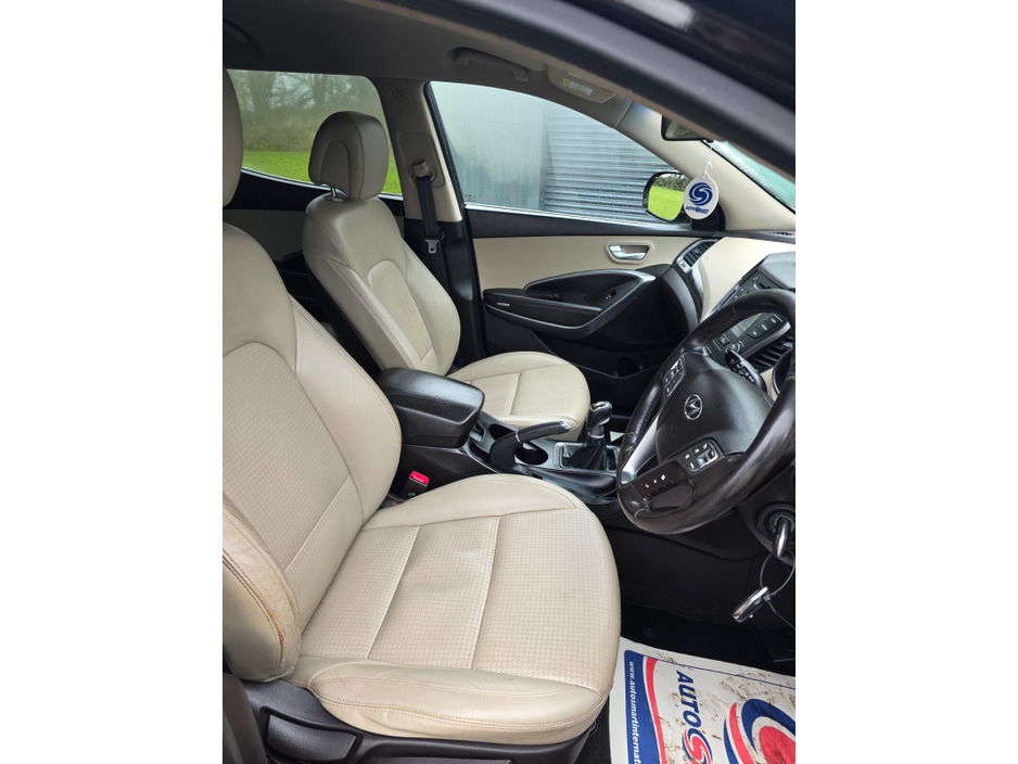 2015 Hyundai Santa Fe 2.2 CRDi 4WD Executive €11,950