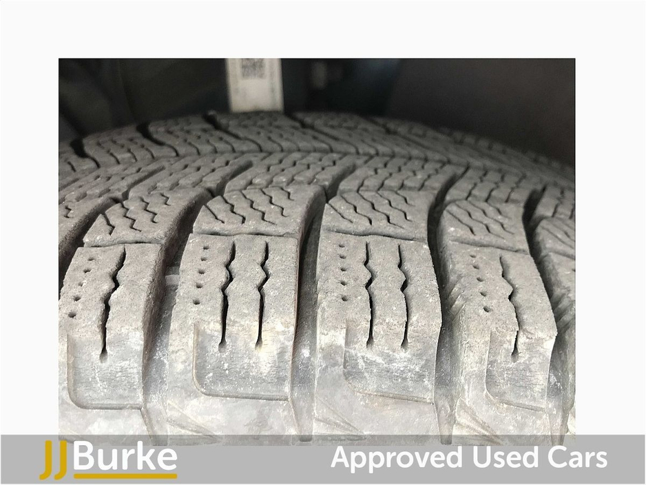 2020 Volkswagen Golf - image 16