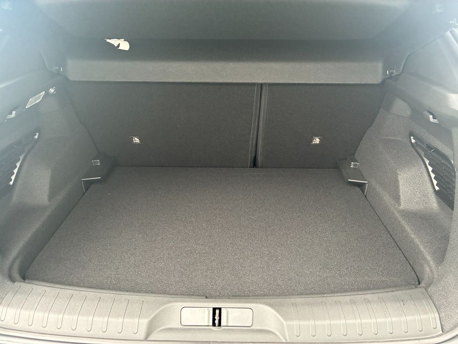 2026 Alfa Romeo Junior Ibrida €44,345