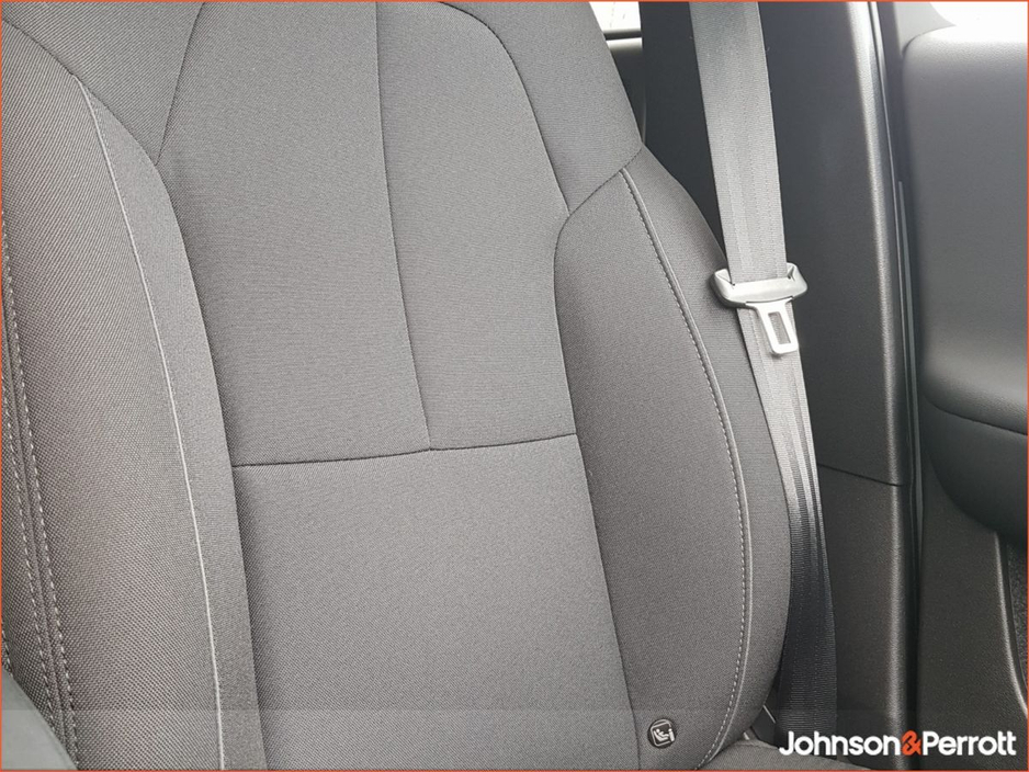 2023 Volvo C40 - image 15