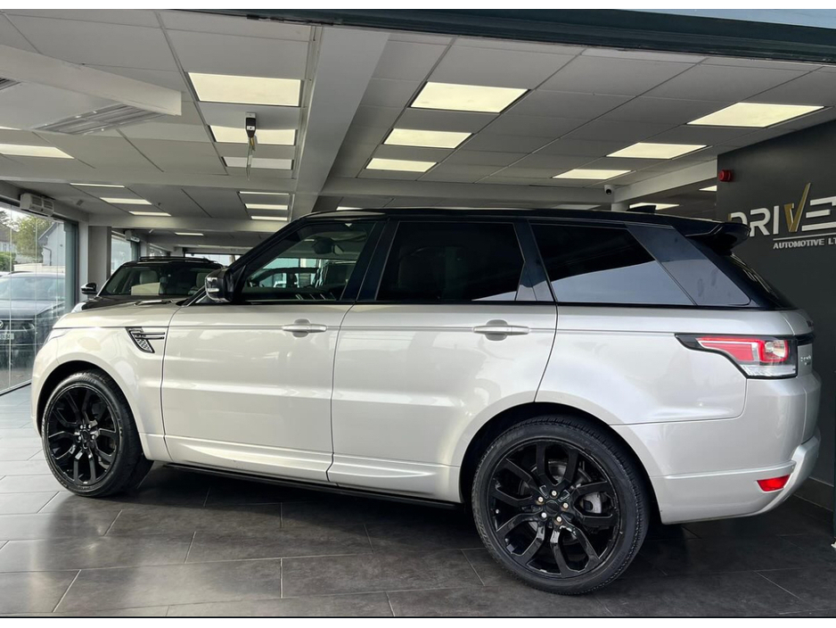 2017 Land Rover Range Rover Sport 2.0 D4 HSE DYNAMIC 240PS €39,900