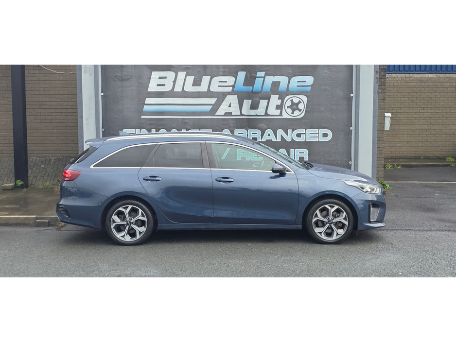 2021 Kia Ceed - image 5