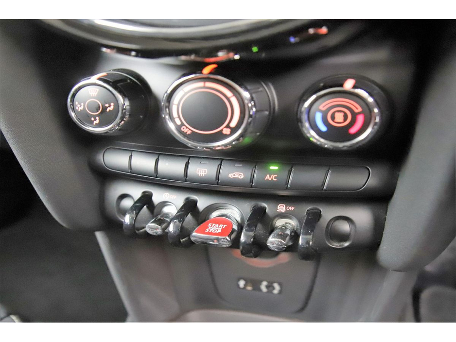 2016 MINI Hatch 1.5 AUTO 5DR *CARPLAY*ANDROID AUTO*1 YEARS WARRANTY* €15,890