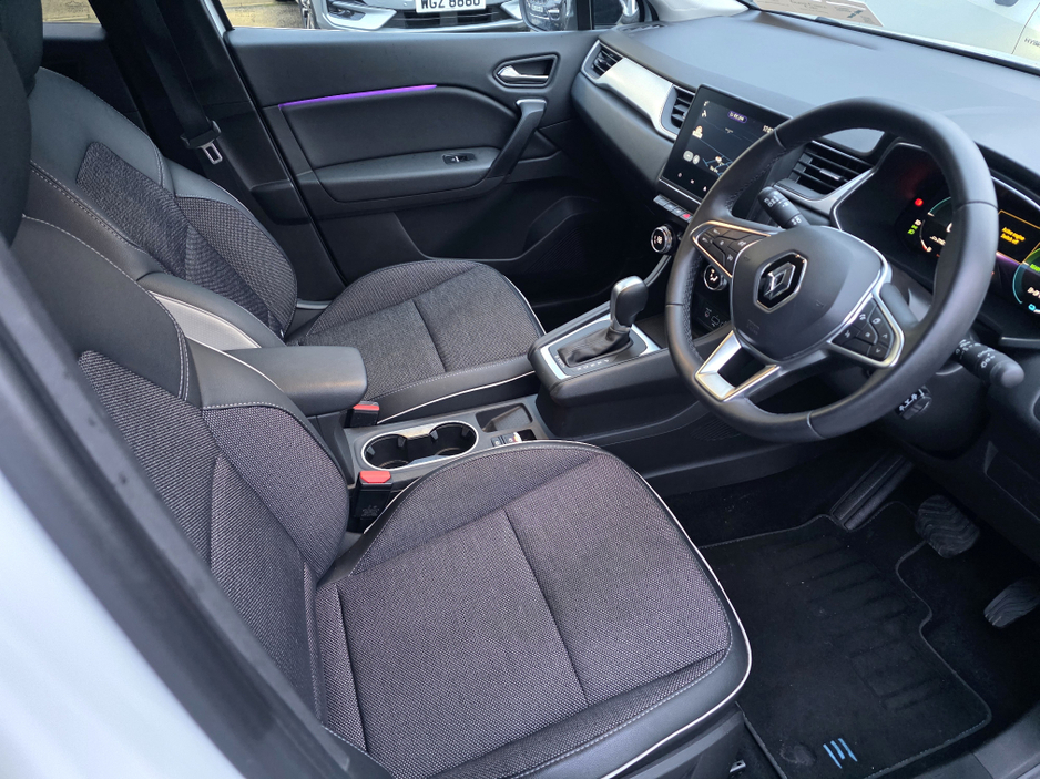 2023 Renault Captur 1.6 E-Tech Plug-in Hybrid 160 Techno Auto €27,900