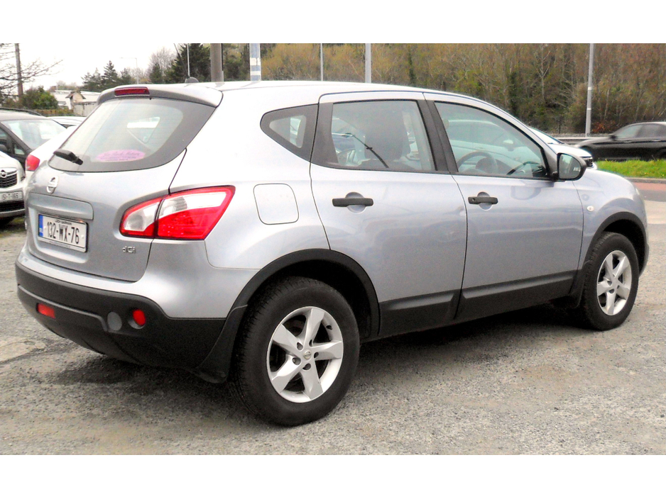 2013 Nissan Qashqai - image 5