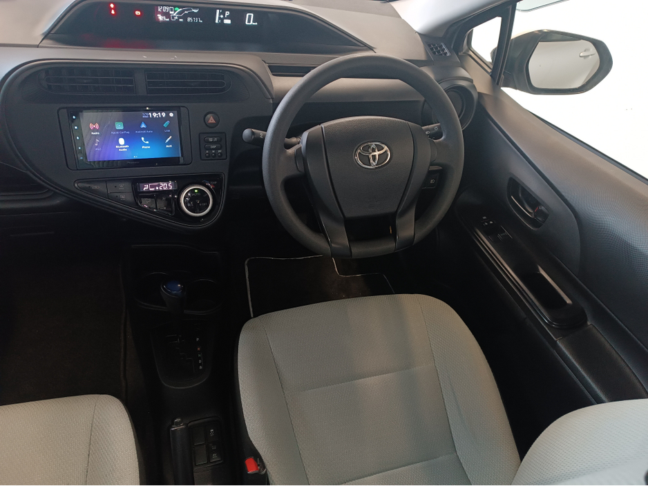 2020 Toyota Aqua - image 7